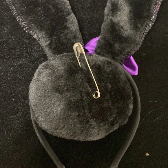 Black bunny accesories - Picture 4 of 4